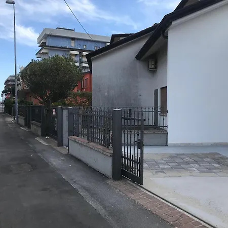 Villini Oasi - Casetta Vicino Al Mare Con Scoperto Esclusivo Da Colla Casa vacanze *